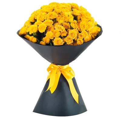 Монобукет из кустовых желтых роз «Солнечный день»